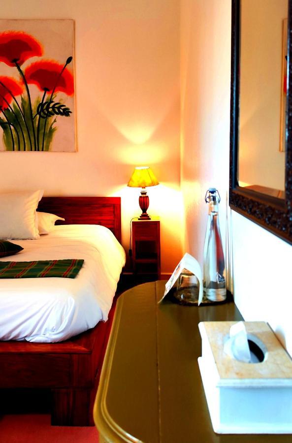 Logis Hotels Domaine Du Chatelard Dirac Екстериор снимка