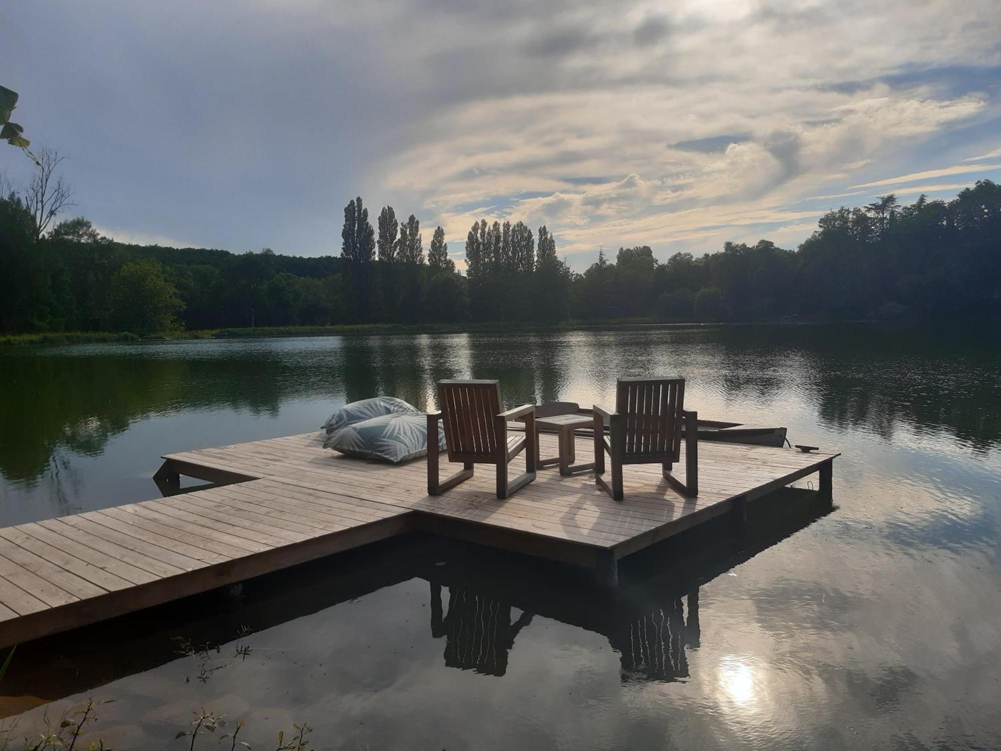 Logis Hotels Domaine Du Chatelard Dirac Екстериор снимка
